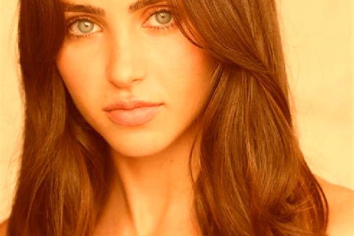 Riley, 30, a black dark-eyed latina companion based in Oxnard. Offering Couples, Erotic Massage, Tantra. Available for incall and outcall, overnight bookings...