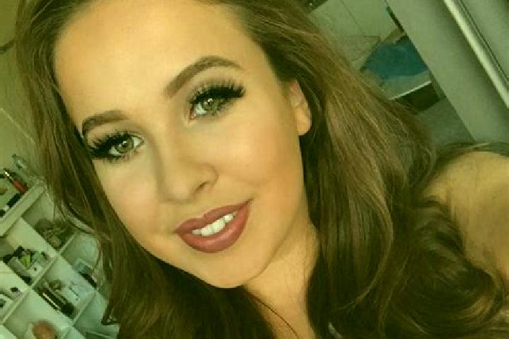 Riley, 30, a chestnut amber-eyed caucasian companion based in Ostseebad Baabe. Offering Striptease, Dinner Date. Available for incall and outcall, day and ev...
