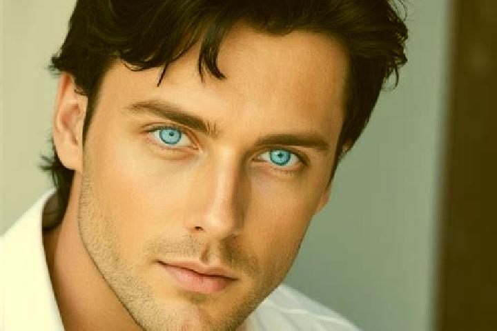 Riley, 30, a chestnut blue-eyed caucasian companion based in Vare Chiquichuca. Offering Party Girl, Dinner Date, Fetish, Erotic Massage, Travel Companion. Av...