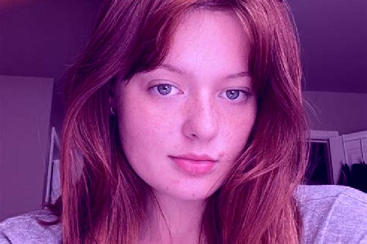 Riley, 30, a red brown-eyed caucasian companion based in Leobersdorf. Offering Overnight, A-Level, GFE. Available for incall and outcall, day and evening dates.