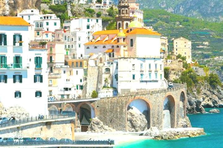 Riley, 30 — Escort in Capralba, Italy