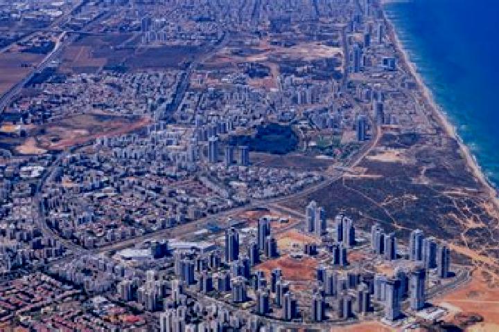 Riley, 30 — Escort in Nes Harim, Israel