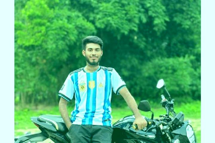 Riley, 30 — Escort in Paikpara, India