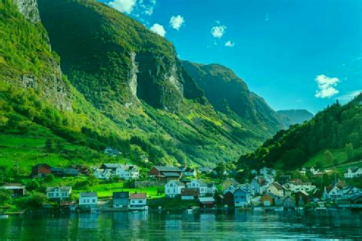 Riley, 30 — Escort in Spetalen, Norway