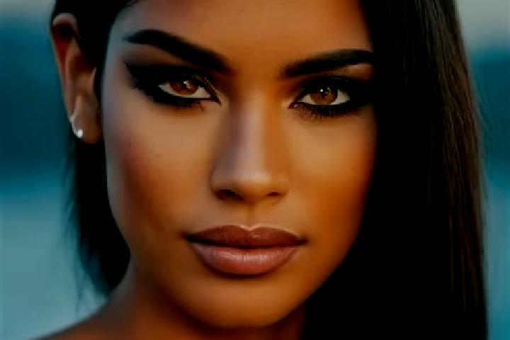 Riley, 31, a black dark-eyed latina companion based in Anta. Offering Fetish, 69, OWO, Roleplay. Available for incall and outcall, day and evening dates.
