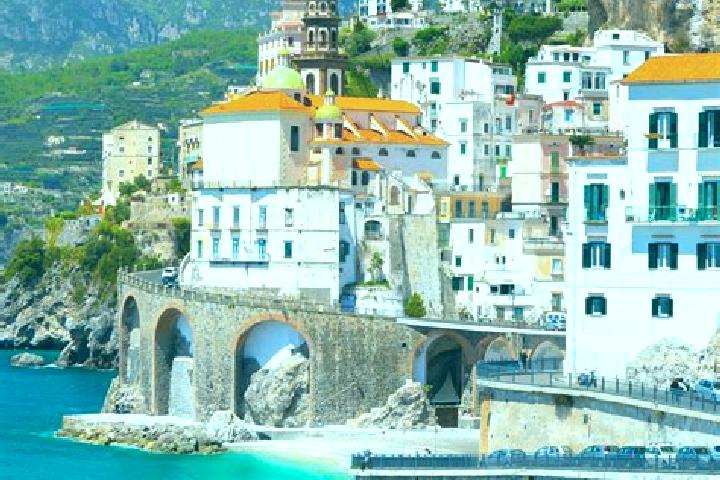Riley, 31 — Escort in Pratolungo, Italy