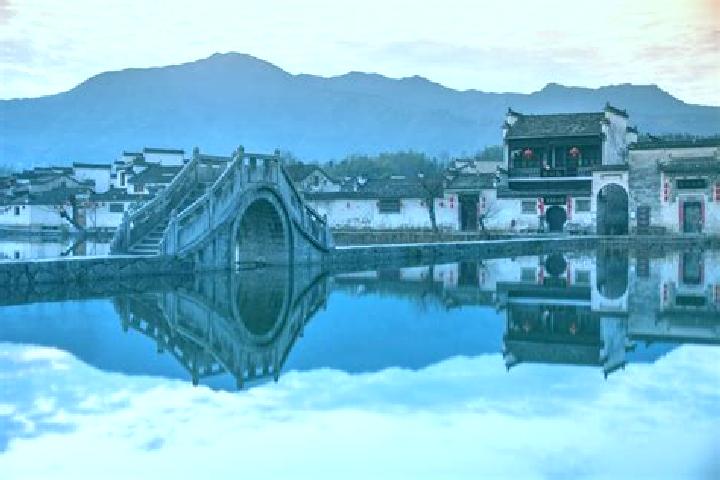 Riley, 31 — Escort in Xidi, China
