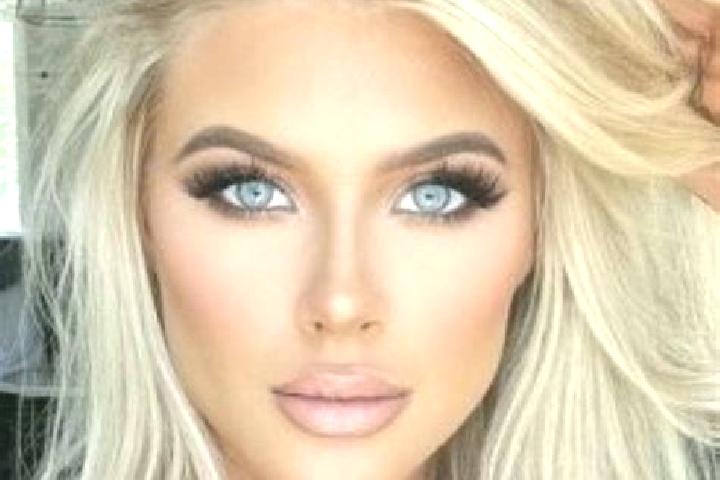 Riley, 33, a platinum blonde amber-eyed ebony companion based in New Windsor. Offering Striptease, GFE, BDSM. Available for incall and outcall, overnight boo...