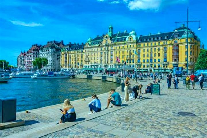 Riley, 34 — Escort in Viksaeter, Sweden