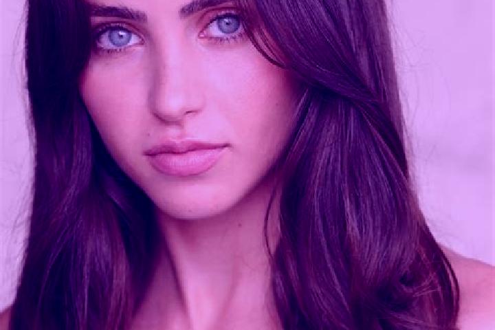 Riley, 35, a auburn brown-eyed caribbean companion based in Tabacundo. Offering Fetish, Dinner Date, A-Level. Available for incall and outcall, day and eveni...