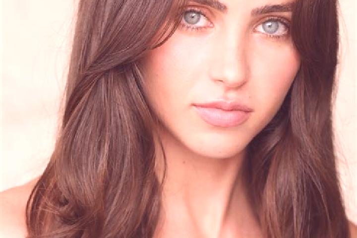 Riley, 35, a brunette dark-eyed mediterranean companion based in Fairbourne. Offering Deep French Kissing, Couples, OWO. Available for incall and outcall, da...