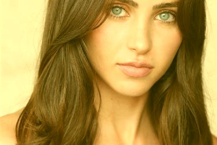 Riley, 35, a red brown-eyed mediterranean companion based in Micfalau. Offering Erotic Massage, Duos, Striptease, Party Girl. Available for incall and outcal...