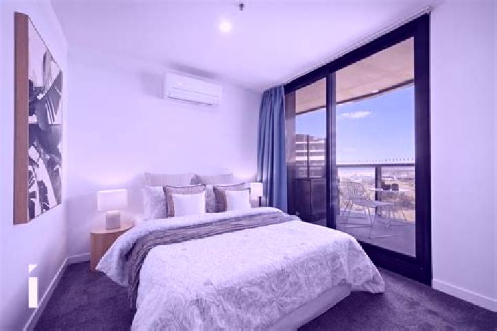 Riley, 35 — Escort in Belconnen, Australia