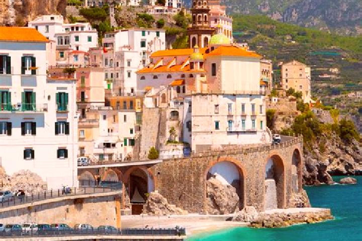Riley, 35 — Escort in Sciaves, Italy