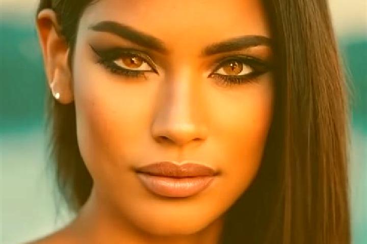 Riley, 36, a auburn amber-eyed latina companion based in Sabana Abajo. Offering OWO, Striptease, Roleplay. Available for incall and outcall, day and evening ...