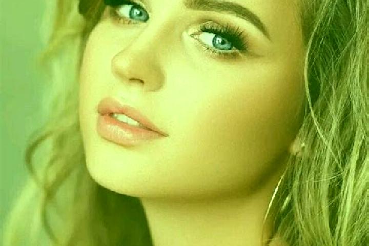 Riley, 36, a dark blonde blue-eyed mediterranean companion based in Delhi Cantonment. Offering Deep French Kissing, Erotic Massage, Domination, Dinner Date, ...