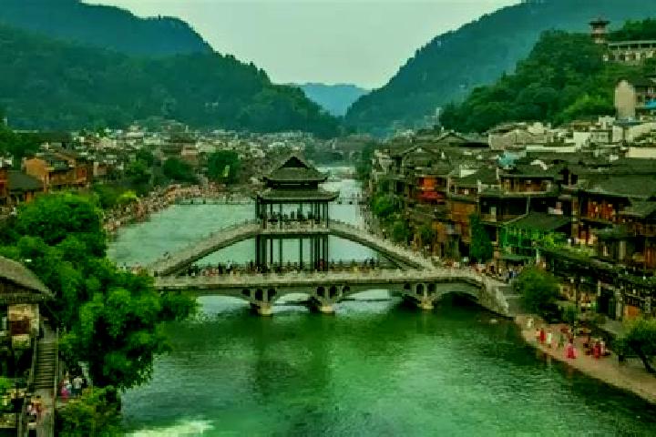 Riley, 36 — Escort in Tangzha, China