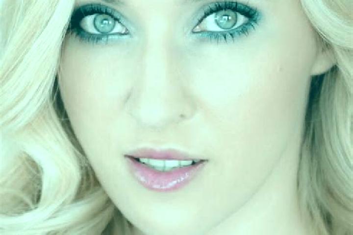 Riley, 37, a blonde green-eyed middle eastern companion based in Tremuson. Offering Tantra, Couples, Erotic Massage, GFE. Available for incall and outcall, o...