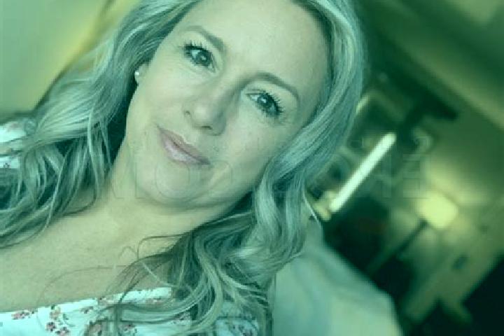 Riley, 38, a blonde amber-eyed caucasian companion based in Gottlob. Offering Domination, Couples, Travel Companion, GFE. Available for incall and outcall, d...
