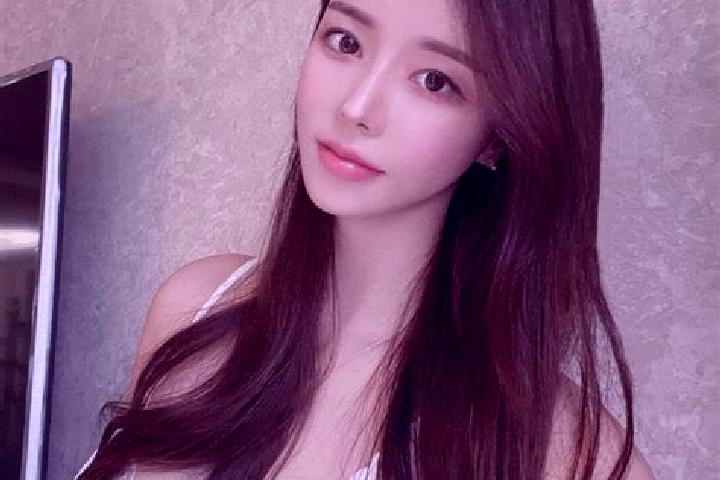 Riley, 39 — Escort in Zhoujia, China