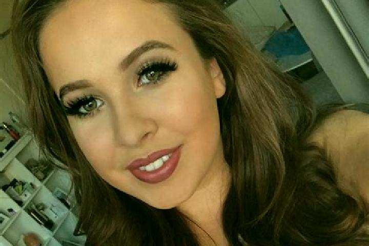 Rose, 20, a auburn dark-eyed mediterranean companion based in Kord-e Sofla. Offering OWO, Travel Companion, Striptease. Available for incall and outcall, day...