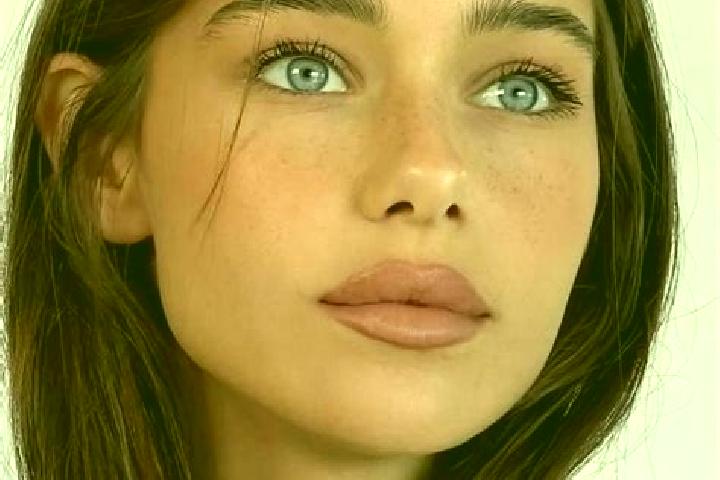 Rose, 20, a brunette blue-eyed caucasian companion based in Ingrandes. Offering GFE, Striptease, CIM. Available for incall and outcall, overnight bookings av...