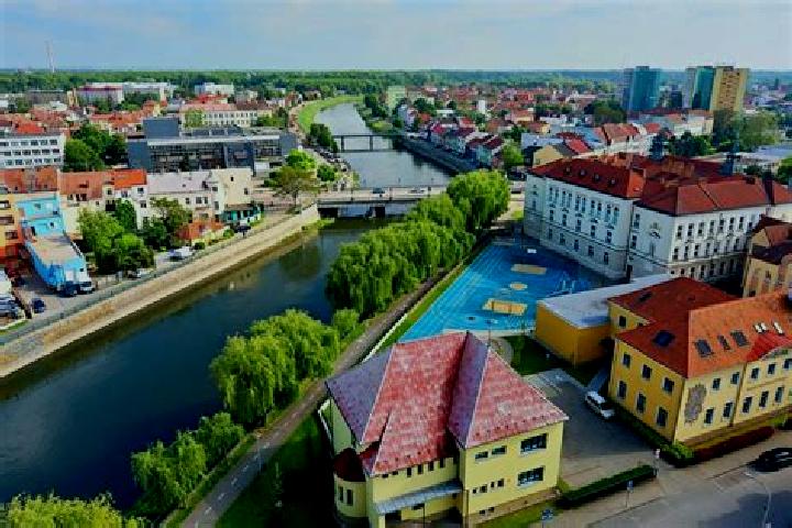 Rose, 20 — Escort in Breclav, Czech Republic