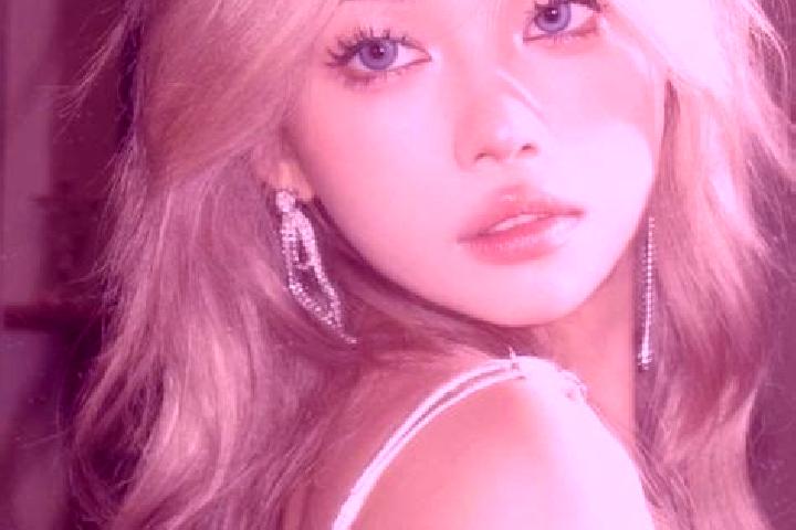 Rose, 21, a blonde grey-eyed asian companion based in Nipoa. Offering Couples, Erotic Massage, Deep French Kissing, 69, BDSM. Available for incall and outcal...