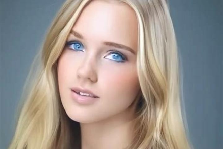 Rose, 21, a blonde grey-eyed caucasian companion based in Savarna-Conventello. Offering Deep French Kissing, Striptease, Massage, Overnight, Prostate Massage...