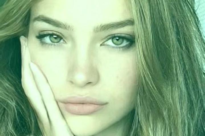 Rose, 21, a blonde hazel-eyed asian companion based in Rio Seco Puente de Doria. Offering Fetish, Massage, GFE. Available for incall and outcall, overnight b...