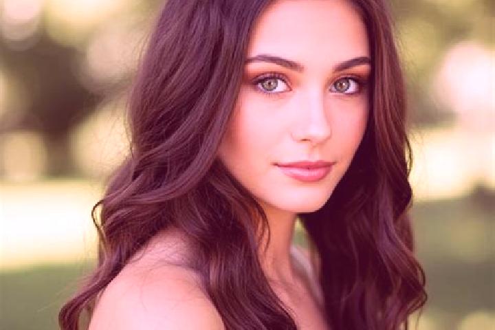 Rose, 21, a brunette hazel-eyed european companion based in Lavezzola. Offering Massage, Girlfriend Experience, CIM. Available for incall and outcall, overni...