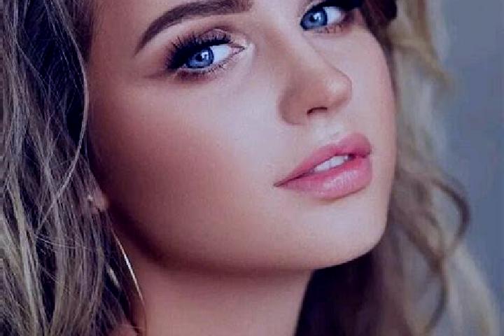 Rose, 21, a dark blonde blue-eyed caribbean companion based in Svetlogorsk. Offering Girlfriend Experience, Massage, Deep French Kissing. Available for incal...