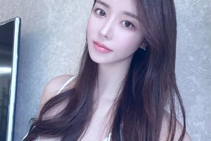 Rose, 21 — Escort in Dadamtu, China