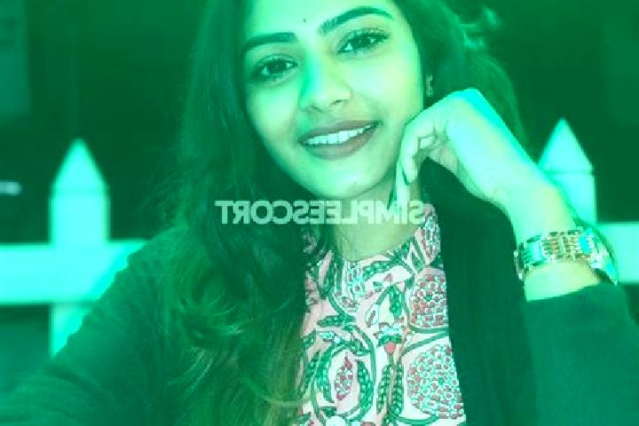 Rose, 21 — Escort in Raebareli, India