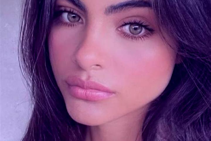 Rose, 22, a brunette green-eyed european companion based in Nanyuankou. Offering OWO, Duos, Deep French Kissing, Massage, 69. Available for incall and outcal...