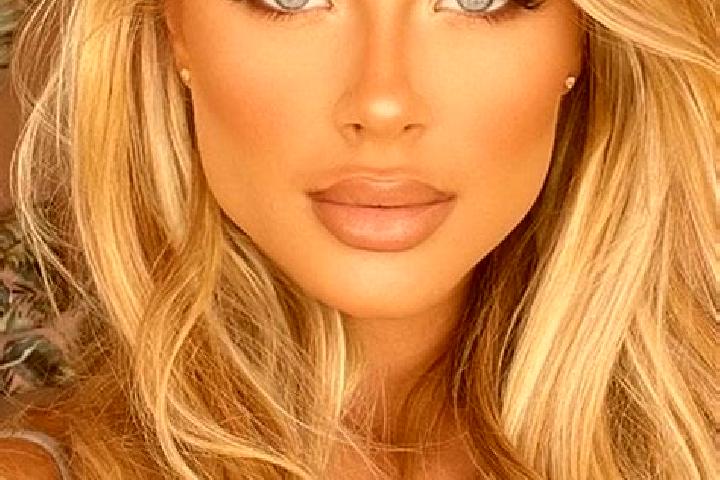Rose, 22, a dark blonde blue-eyed latina companion based in Ceretto Lomellina. Offering Striptease, Massage, Duos. Available for incall and outcall, day and ...