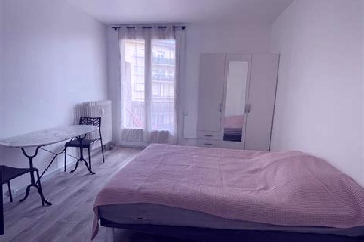 Rose, 22 — Escort in Agen, France