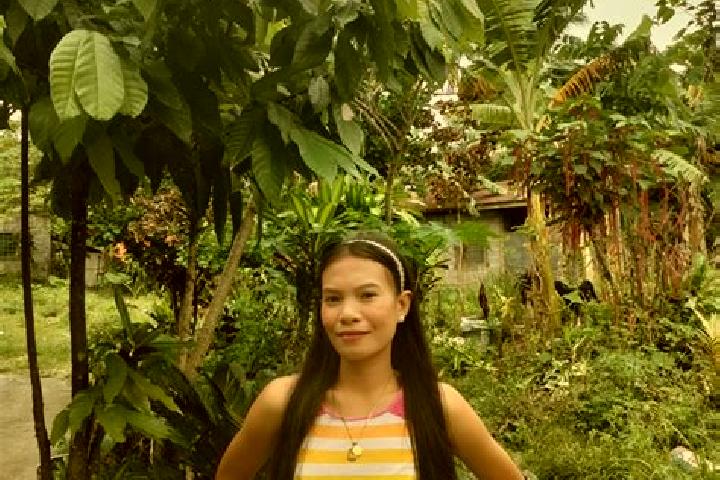 Rose, 22 — Escort in Buluangan, Philippines