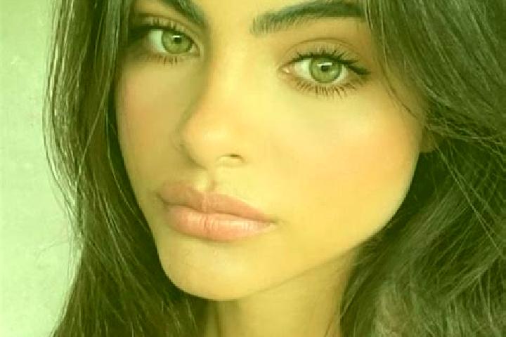 Rose, 23, a black dark-eyed middle eastern companion based in Tekoh. Offering Couples, Fetish, BDSM. Available for incall and outcall, day and evening dates.