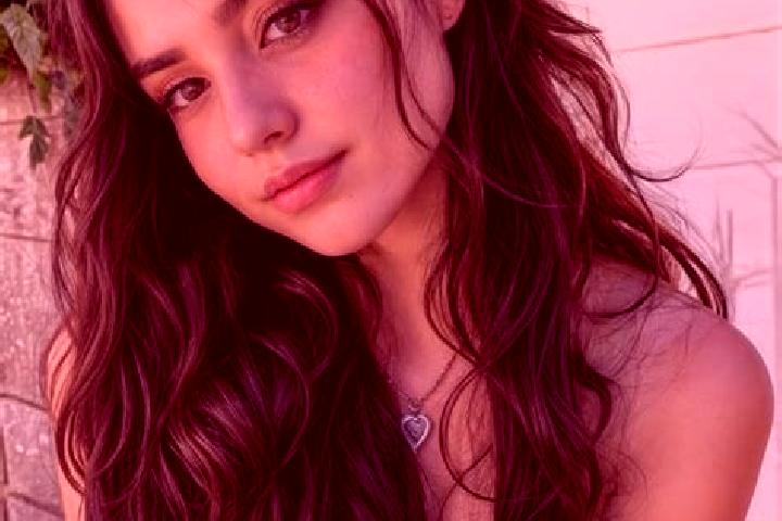 Rose, 23, a red hazel-eyed middle eastern companion based in Colonia Huitexcalco. Offering Party Girl, Travel Companion, Striptease, Erotic Massage. Availabl...