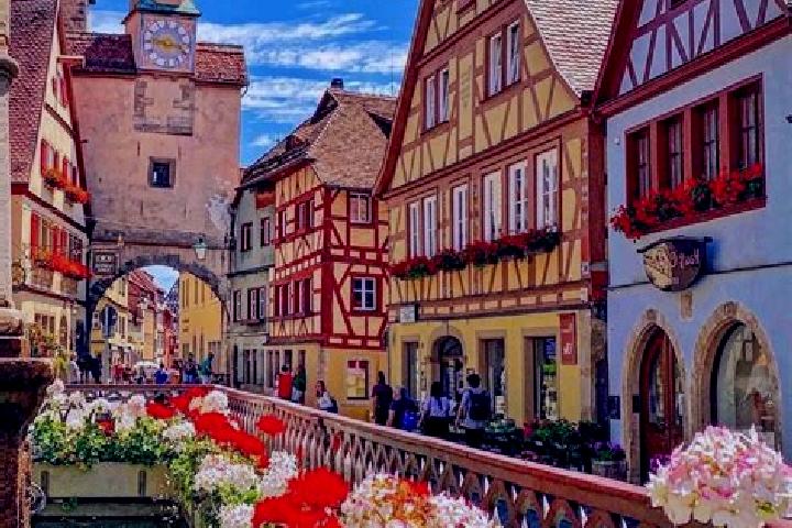 Rose, 23 — Escort in Barmstedt, Germany