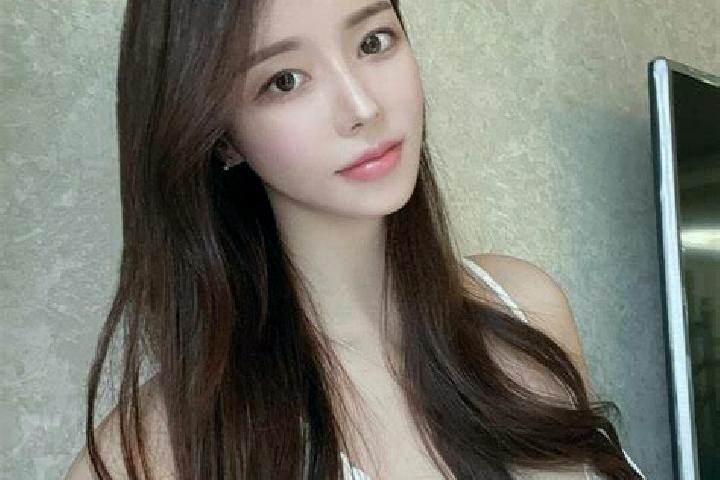 Rose, 23 — Escort in Palgeum, South Korea