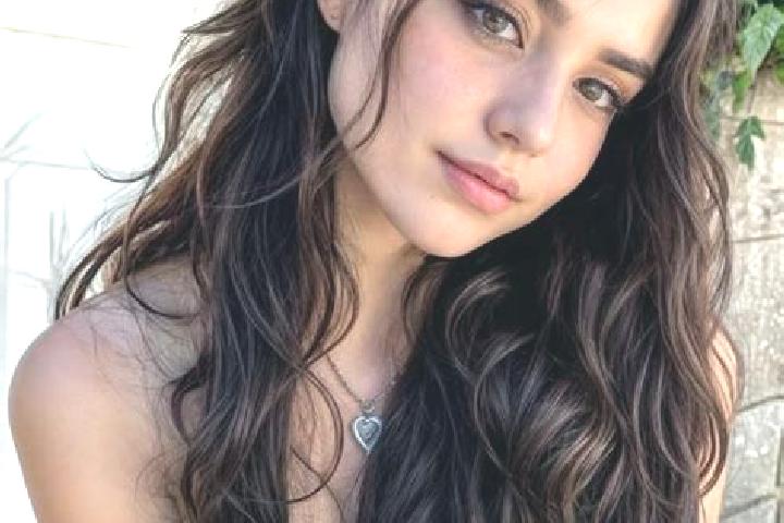 Rose, 24, a brunette hazel-eyed middle eastern companion based in Bechar. Offering Girlfriend Experience, Erotic Massage, Overnight, 69, Prostate Massage. Av...