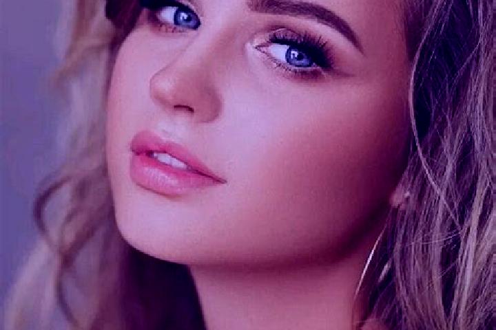 Rose, 25, a dark blonde blue-eyed caribbean companion based in Rahimatpur. Offering Tantra, GFE, Party Girl. Available for incall and outcall, day and evenin...