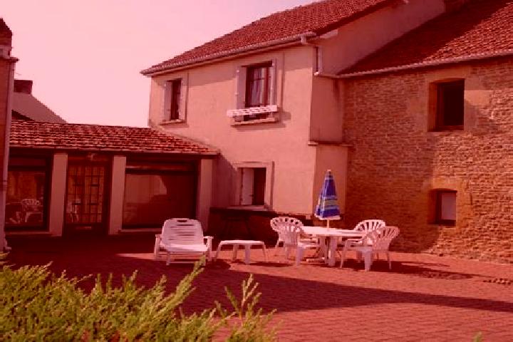 Rose, 25 — Escort in Graye-sur-Mer, France