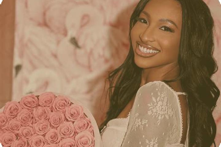 Rose, 25 — Escort in New-Wes-Valley, Canada