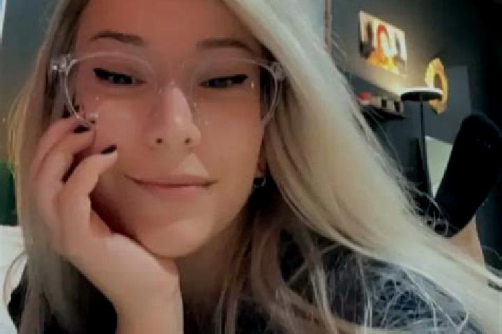 Rose, 26, a blonde green-eyed caucasian companion based in Castel Rozzone. Offering Party Girl, Roleplay, Overnight. Available for incall and outcall, overni...