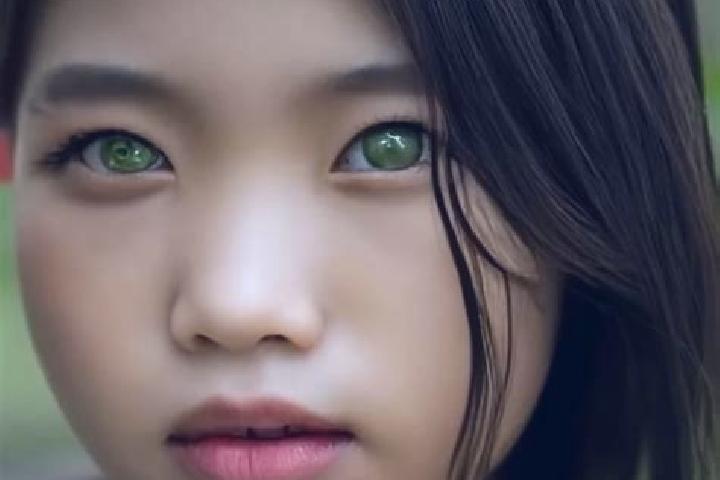 Rose, 26, a red green-eyed asian companion based in Sabile. Offering Massage, Domination, Overnight, Couples. Available for incall and outcall, day and eveni...