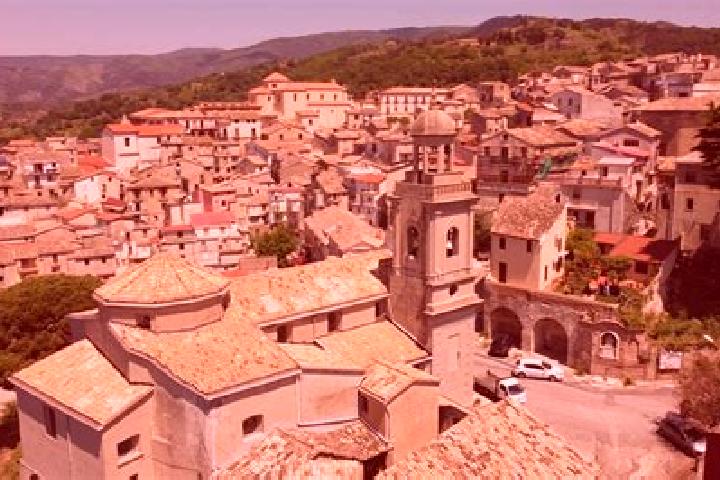 Rose, 26 — Escort in Santa Caterina dello Ionio, Italy