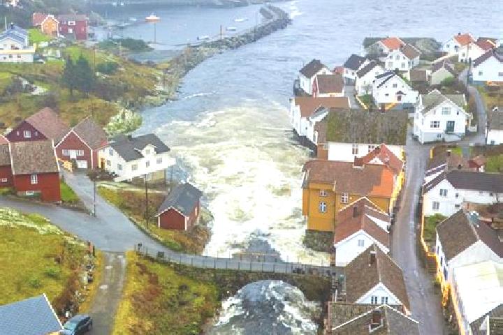 Rose, 26 — Escort in Sokna, Norway